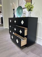 Commode à sept tiroirs en bois massif de qualité professionnelle, coiffeuse de luxe française