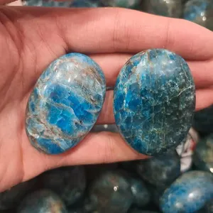 Wholesale Natural Crystal Tumbled Stones Palm Folk Crafts Polished Blue Apatite Crystal Energy Tumbled Stone Palm Of Sale