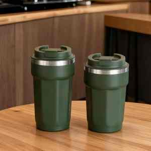 แก้วกาแฟสแตนเลสทรงแปดเหลี่ยมเรียบง่าย ดีไซน์ทันสมัย ฝาปิดแบบพลิก ป้องกันการรั่วซึม พกพาสะดวก พร้อมฉนวนกันความร้อน - Product Image 6