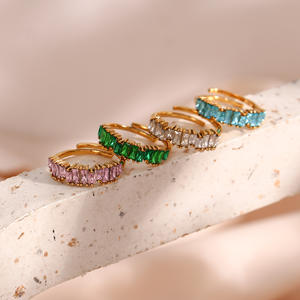 Anillos Ajustables de Acero Inoxidable Chapados en Oro de 18K de Alta Calidad con Circonita Cúbica, Corte Princesa, para Regalo de Boda, Compromiso, Fiesta o Aniversario - Product Image 4