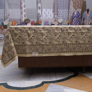 ผ้าปูโต๊ะผ้าฝ้ายออร์แกนิคพร้อมพิมพ์ลายด้วยมือมีสไตล์สำหรับตกแต่งห้องทานอาหารสำหรับการตกแต่งภายในที่ทันสมัย - Product Image 3