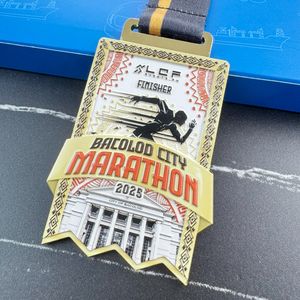 Изготовленный на заказ логотип позолоченный Литой 3d марафонские медали в тяжелой атлетике с тканой лентой - Product Image 2