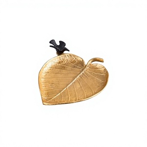 Assiettes de table modernes à motif végétal, centre de table décoratif, logo personnalisé, bol artisanal en acier inoxydable, design feuille et oiseau, vente en gros - Product Image 1