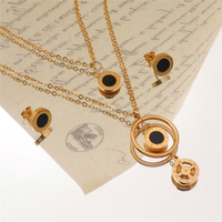 Bijou fantaisie plaqué or 18 carats pour femme en acier inoxydable avec coquille noire et pierre, design élégant
