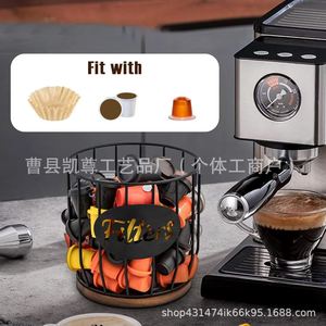 Caja de almacenamiento de cápsulas de café de madera con tapa, estante para filtros de café, cesta de almacenamiento para aperitivos y dulces (combinando hierro y madera) - Product Image 4