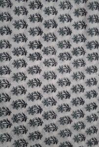 Bolso tote para mujer diseñado para la comodidad diaria, que permite un acceso fácil al almacenamiento, un uso cómodo y un diseño equilibrado. - Product Image 6