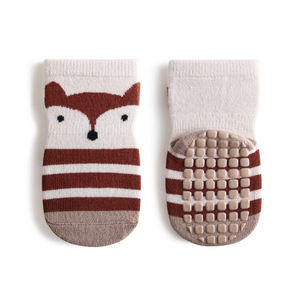 Chaussettes d'hiver pour bébé avec colle antidérapante Talon confortable Pas serré Crew Chaussettes de sol jetables respirantes et chaudes - Product Image 3