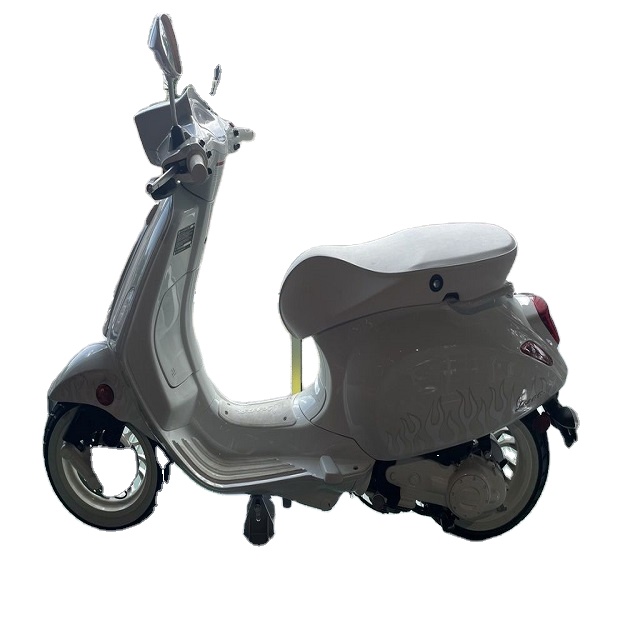 Authentique haute performance nouveau 2022 Vespas Sprint 50 Justin Bieber X Vespa 49.9 cc essence moto scooter