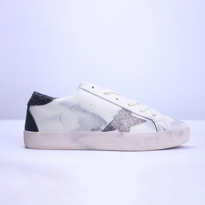 Chaussures de sport respirantes et luxueuses à lacets DSYX Q1208-03, toutes saisons, en cuir véritable souple, imprimé étoile rétro, légères, anti-odeur - Product Image 2