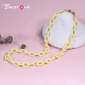 Collar corto de moda para chicas, regalo de joyería al por mayor, collar de cadena de resina geométrica de Color caramelo para mujer - Product Image 3