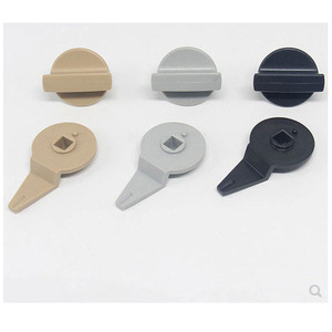 คลิปล็อคฝากระโปรงท้ายรถยนต์ Vw รุ่น 1T0867467 สีดำ เทา เบจ สำหรับอะไหล่ทดแทนรถยนต์ - Product Image 2