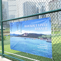 Lampadaire publicitaire à jet d'encre personnalisable haute précision, panneau d'affichage en tissu, structure événementielle, caisson lumineux extérieur de grande envergure 550, base noire