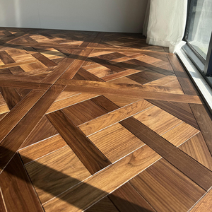 Parquet Versailles en noyer noir multicouche de 20 mm, résistant à l'usure, insonorisant, antidérapant, certifié CE, qualité AB, pour les lieux sportifs - Product Image 1