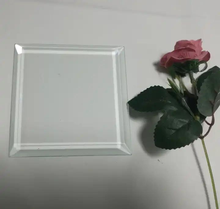 5mm low-cost ultra-white transparent float glass made in China