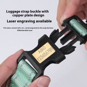 ปลอก<span class=keywords><strong>คอ</strong></span>สัตว์เลี้ยงกันหายข้ามพรมแดนพร้อมตัวอักษรสายจูงสุนัขโพลีเอสเตอร์แบบแข็ง<span class=keywords><strong>สร้อย</strong></span><span class=keywords><strong>คอ</strong></span>สุนัขเดินสบาย - Product Image 3