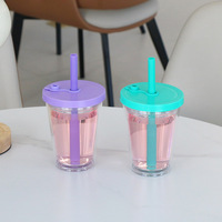 Tasse à café ronde de style américain en plastique double couche de 360 ml avec bouchon en silicone DIY et paille épaisse créative pour bubble tea