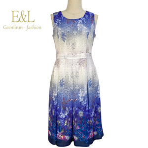Robe de cérémonie africaine pour femmes grandes tailles, idéale pour l'église - Product Image 3