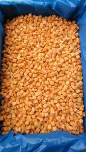 Vente en gros de Offres Spéciales de haute qualité délicieuses moitiés jaunes en dés moitiés de fruits IQF abricot congelé - Product Image 5