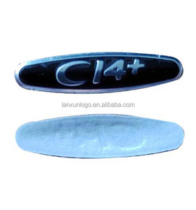 Nhà Máy Cung Cấp Tùy Chỉnh Hình Dạng Nhôm Tên Nơi Giá Rẻ Bù Đắp In Kim Loại Nhãn Dập Thiết Kế Dập Cho Rượu Vang Nhãn - Product Image 1