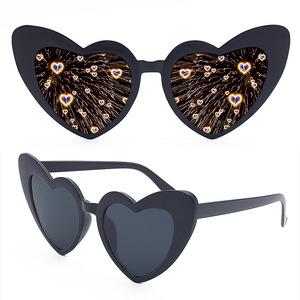 Lunettes Cœur Saint-Valentin Effet Lumineux Multicolores – Nouveauté Tendance Livraison Rapide – Accessoire Viral pour Déclaration d'Amour en Plastique - Product Image 4