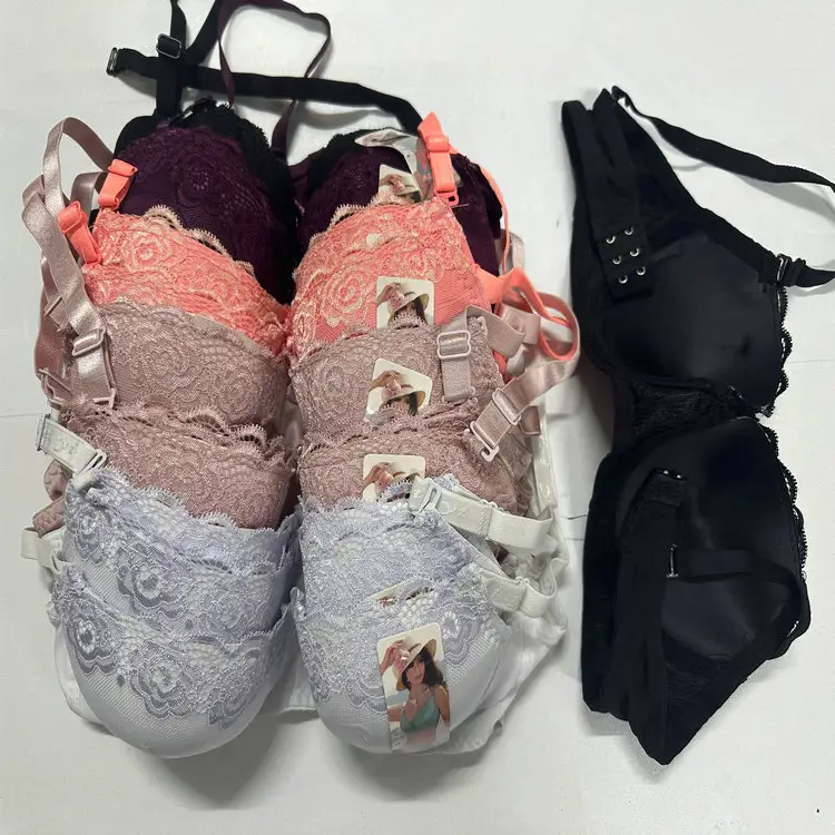 0.58 dollaro modello CGT047 seno 38-42 Africa mercato a buon mercato Lingerie reggiseni per le donne copertura completa con molti colori