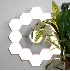 DIY Hexagon Geometry Modulare kreative Wand leuchte Berührungs empfindliche LED Sechseckige Quanten nachtlicht für Wohnzimmer