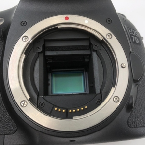 Appareil photo reflex numérique <span class=keywords><strong>Canon</strong></span> <span class=keywords><strong>7D</strong></span> + objectif 18-135 IS d'occasion, vidéo 1080P, capteur CMOS APS-C 18MP, appareil photo <span class=keywords><strong>Canon</strong></span> <span class=keywords><strong>7D</strong></span> entièrement fonctionnel. - Product Image 6