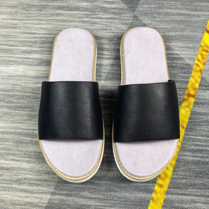 Sandales de plage pour hommes en <span class=keywords><strong>cuir</strong></span> véritable de haute qualité, confortables, à semelle plate souple, faciles à enfiler, respirantes, pour le printemps, l'automne <span class=keywords><strong>et</strong></span> la plage - Product Image 4