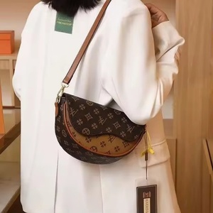 Sac à main de luxe de marque célèbre 2025 pour femmes avec fermeture éclair rayée, en cuir véritable, imperméable, sac fourre-tout décontracté - Product Image 6