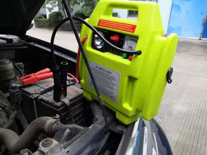 Arrancador de Coches 4 en 1 de 12V con Compresor, Capacidad de 17000mAh, Corriente Máxima de 900A, Herramienta de Emergencia - Product Image 3
