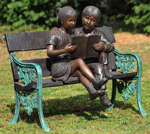 Statue de bronze grandeur nature d'un garçon et d'une fille sur un tronc d'arbre lisant un livre pour <span class=keywords><strong>la</strong></span> décoration de jardin - Product Image 3
