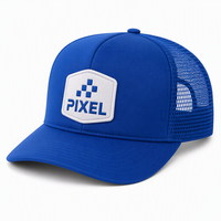 İşlemeli Yama Trucker Şapka Piksel Kalkan Logolu Kraliyet Mavisi 6 Panel Nefes Alabilen Ayarlanabilir Trucker Şapka