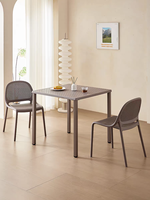 Meubles d'extérieur et d'intérieur, table et chaises en plastique PP pour jardin et balcon