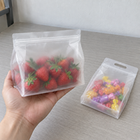 Pochette givrée translucide refermable avec fermeture éclair pour emballage alimentaire (noix, fruits secs, bonbons) avec poignées en option, sac à fond plat