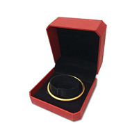 Boîte d'emballage de bijoux haut de gamme en papier effet cuir octogonal rouge de Shenzhen pour bagues, bracelets, colliers et pendentifs