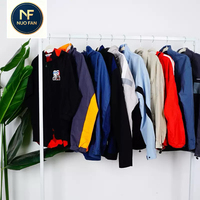Vêtements d'occasion, vestes zippées pour hommes de style mixte de qualité A, automne/hiver, commande minimum de 100 kg, emballées en vrac pour la vente en gros