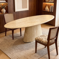 Table à manger ovale de style français antique en bois de teinte crème, finition marbre, sensation haut de gamme, résistante à l'eau - Restaurant