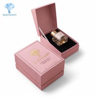 Boîte cadeau en papier pour huile essentielle cosmétique avec logo en estampe dorée, boîte de parfum rigide rose de luxe personnalisée