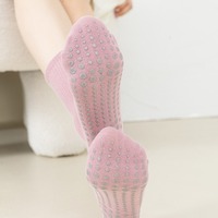 Chaussettes de Pilates CMAX OEM avec grip pour femmes, chaussettes antidérapantes en coton pour le yoga, l'hôpital, la barre, la maison, les cadeaux quotidiens