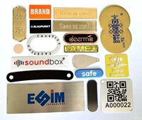 Badges nominatifs en métal aluminium personnalisés en couleur par sublimation, gravure laser, plaques métalliques, impression sérigraphique