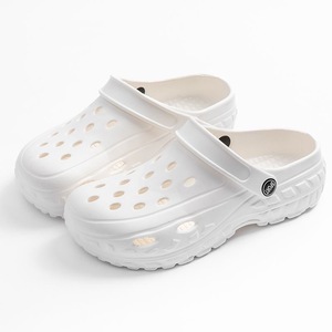<span class=keywords><strong>Zuecos</strong></span> Clásicos Unisex Cómodos, Transpirables, Antideslizantes e Impermeables para Otoño, Jardín, Hospital, Enfermería y Trabajo - Product Image 4