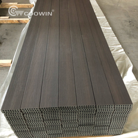 Revêtement de sol composite de haute qualité pour les espaces extérieurs avec terrasse en WPC à âme creuse par un fabricant chinois