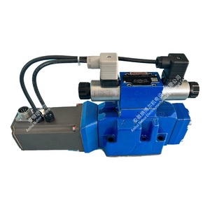 R901524804 4WRKE16W8-150P-3X Distributeur directionnel proportionnel piloté par commande 24V en stock - Product Image 1