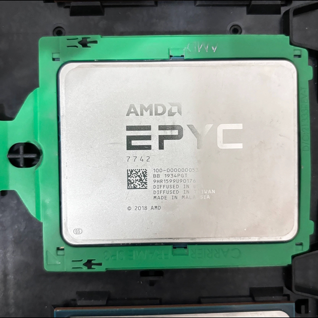 New for 7742 2.25GHz 64-Core 128-Thread DDR4 SP3 Socket Server Workstation Processor 225W TDP Part# 100-000000053