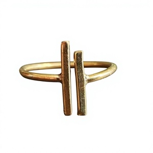 Anillo Cruzado Moderno de Latón Chapado en Oro, Unisex, para Uso Diario, Joyería Cristiana, Diseño Minimalista - Product Image 1