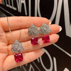Fashion Eco-friendly Copper 10*10MM Imitation Red Glass Zircon Floral Pendant <b>Earrings</b> <b>Set</b> Flowers Design Necklace <b>Set</b> for Women - Product Image 1