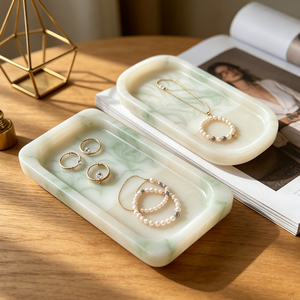 Plateau à bijoux ovale en résine personnalisable, plateau marbré <span class=keywords><strong>esthétique</strong></span> pour la décoration de la table de maquillage de la chambre à coucher - Product Image 4