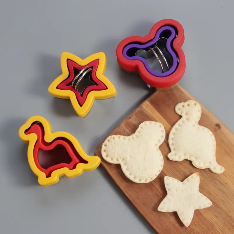 Original 3pcs Durable Sandwich Cutter Dinosaur Shape Kitchen Baking Cookie Cutter Molds Set