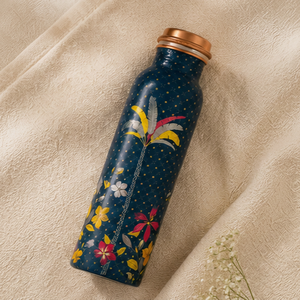 Bouteille d'eau en cuivre pur peinte à motif palmier tropical pour les bienfaits ayurvédiques, fabriquée à la main, étanche, gourde de sport traditionnelle - Product Image 1