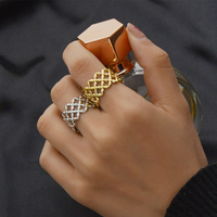 Bague ouverte ajustable en or 14 carats style français, creuse et à motif en X, pour femme, en acier inoxydable, bijou tendance et polyvalent